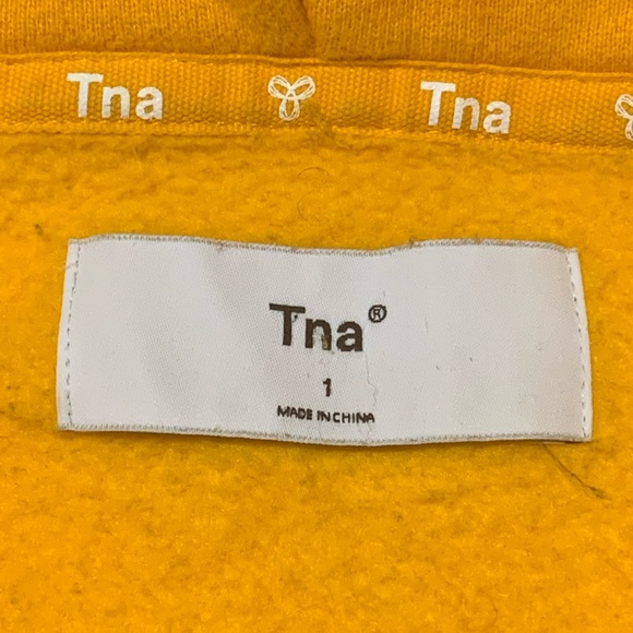 Aritzia TNA Boyfriend Hoodie - Picture 5 of 6